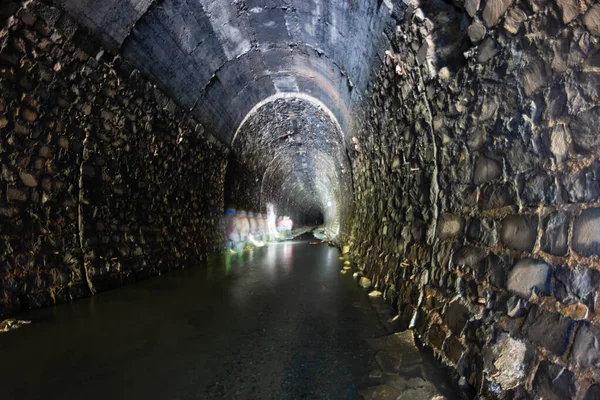 Starý Opuštěný Didínský Tunel Uvnitř — Stock fotografie
