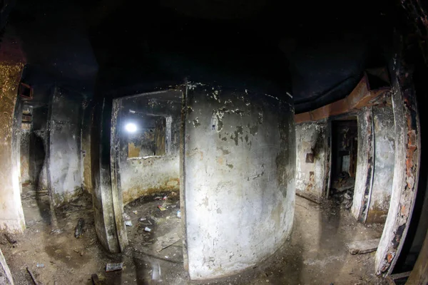Chambres de bunker Terk edilmişlerle dolu