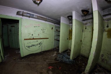 Samara 'da terk edilmiş yuvarlak sığınak