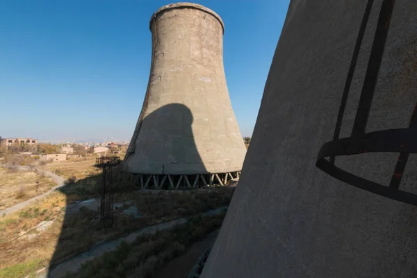 Τεράστιοι Εγκαταλελειμμένοι Πύργοι Ψύξης Στην Αρμένια — Φωτογραφία Αρχείου