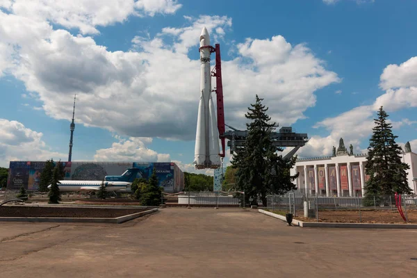モスクワのユーザーの東のロケットレイアウト — ストック写真