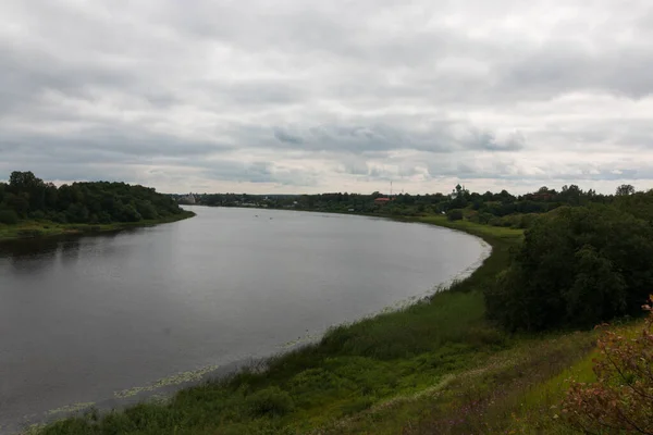 Piękny Widok Rzekę Wzgórza — Zdjęcie stockowe