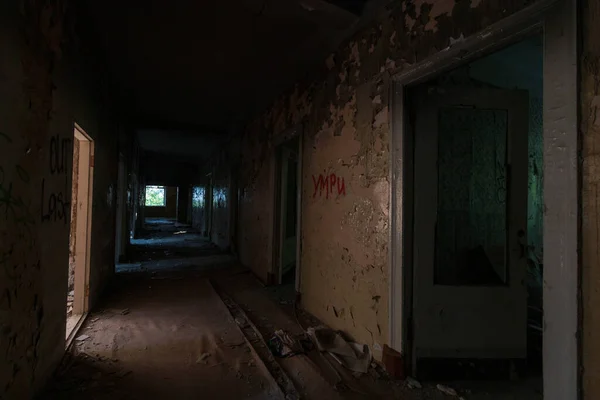 Кімната Покинутої Зруйнованої Будівлі — стокове фото