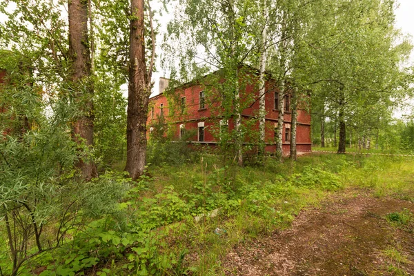 Overblijfselen Van Een Verlaten Gebouw — Stockfoto