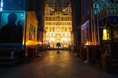 iconostases inside the Orthodox Church
