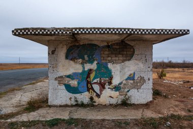 SSCB zamanından otobüs durağı