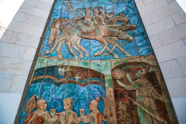 Doğu tarzında eski Sovyet heykeli