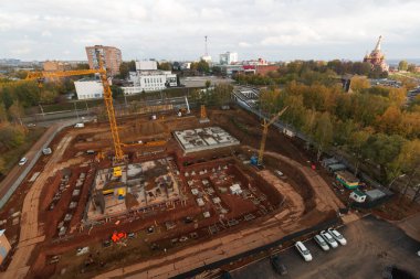 Yeni bir apartman inşaatı