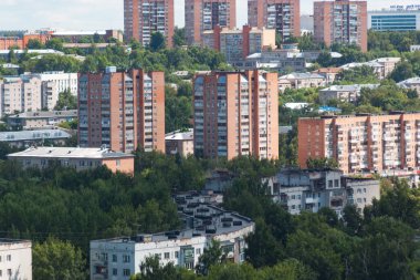 Çok katlı binaların çatıları