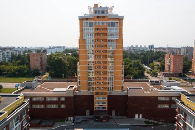 Çok katlı binaların çatıları