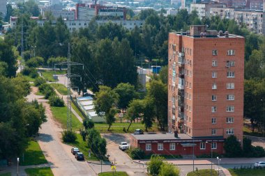 Çok katlı binaların çatıları