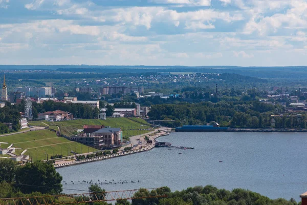 Izhevsk Étang Air — Photo