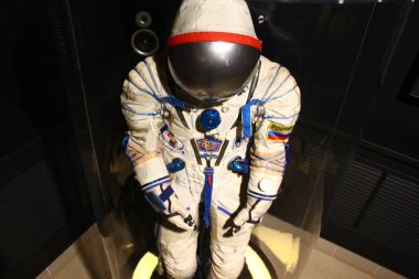 Eski Rus kozmonot kostümü.