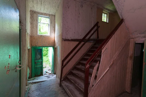 Habitación Una Casa Madera Abandonada — Foto de Stock