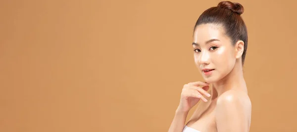 Skönhet Asiatiska Kvinnor Röra Mjuk Hakan Närbild Ansikte Skönhet — Stockfoto