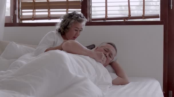 Couple Asian Elderly Have Cough Bed Morning — Stock Video