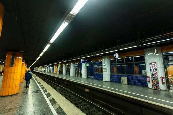 Estación Metro Casi Vacía Marienplatz Centro Munich Durante Brote Coronavirus —  Fotos de Stock