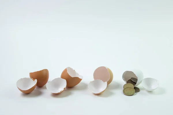 Tres Huevos Vacíos Huevo Con Dinero Inversión Rentable Estrategia Crecimiento — Foto de Stock