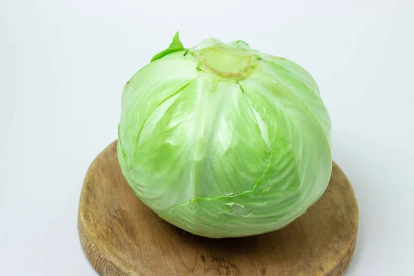 Kohl Auf Weißem Hintergrund Kohlkopf Auf Hellem Hintergrund Frischer Junger — Stockfoto