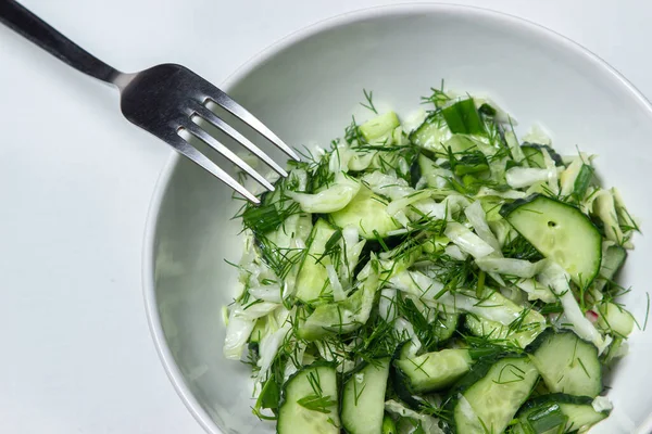 Salatalık Lahana Diyet Salatası Sağlıklı Beslenme Vejetaryen Yemeği — Stok fotoğraf