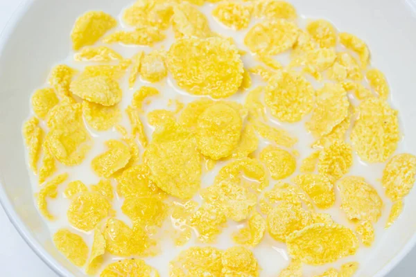 Cornflakes Dengan Susu Pada Latar Belakang Putih Sehat Dan Lezat — Stok Foto