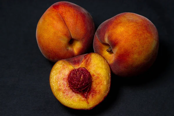 Peaches Black Background Peach Cut Half Healthy Diet — Stock Photo, Image