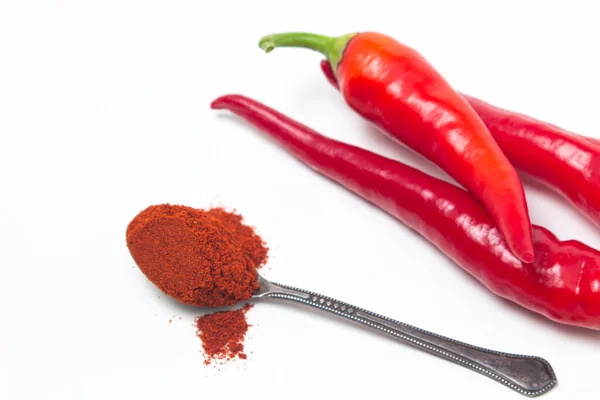 Vörös Paprika Piros Őrölt Paprika Fehér Alapon Chili Paprika Izolált — Stock Fotó