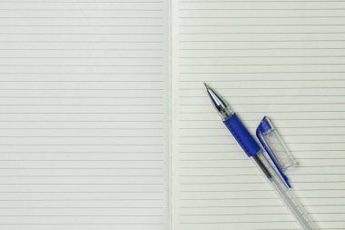 Boş günlük sayfaları tam ekran. Kopyalama alanı için boş kağıt
