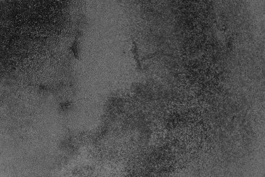 Çizik ve çatlaklarla dolu pis bir doku.