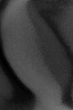 Çizik ve çatlaklarla dolu pis bir doku.