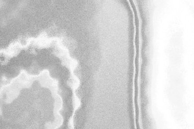 Çizik ve çatlaklarla bembeyaz bir doku.