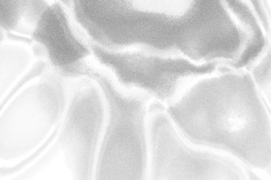 Çizik ve çatlaklarla bembeyaz bir doku.