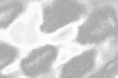 Çizik ve çatlaklarla dolu pis bir doku.