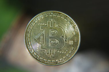 Soyut arka planda Bitcoin. Bitcoin. Kripto para birimi arkaplan kavramı.