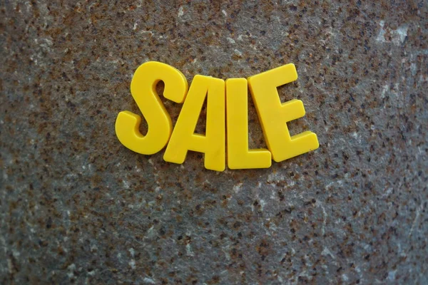Verkaufskonzept Gelbe Buchstaben Auf Hintergrund — Stockfoto