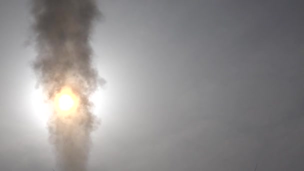 Dym Komina Zachodzie Słońca — Wideo stockowe