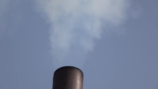 하늘의 굴뚝에서 연기가 — 비디오