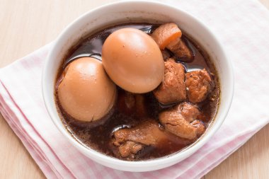 Yumurta tavuk baget ile 