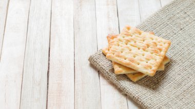 Antika arka plan üzerinde kraker