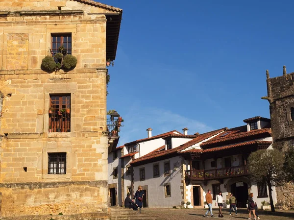 Santillana Del Mar Město Historicko Uměleckou Hodnotu Spolu Přírodní Enklávy — Stock fotografie