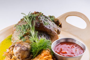 Kavrulmuş domuz knuckle