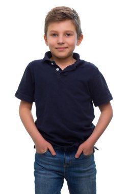 Beyaz arka plan üzerinde izole mutlu çocuk