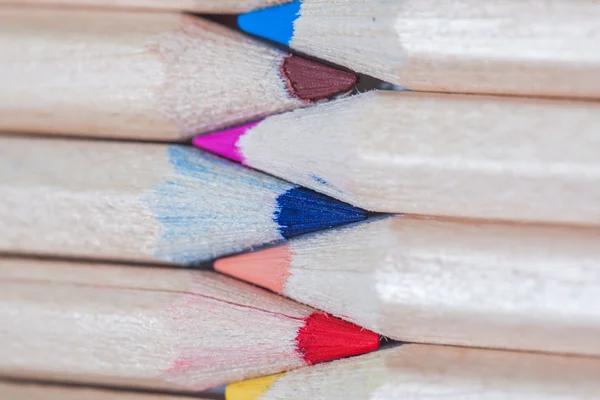 Colored pencils. Very shallow depth of field. Focus on blue penc — Stock Photo, Image