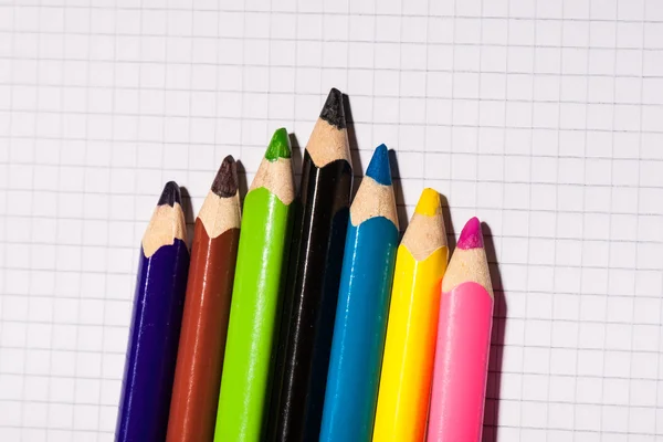 Colored pencils. Very shallow depth of field. Focus on blue penc — Stock Photo, Image