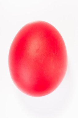 Paskalya yumurtaları beyazlar üzerinde izole