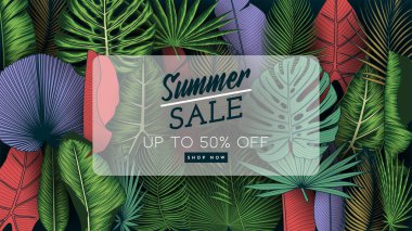 Tropikal Yapraklar Arkaplanlı Yaz Satışı Afişi. Vektör İllüstrasyonu