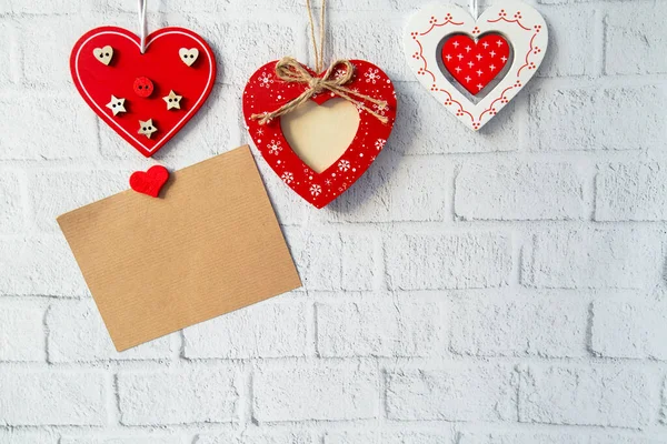 Craft Card Text Brick Wall Background Red Valentine Hearts — Stock Photo, Image