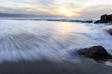Günbatımı okyanus su