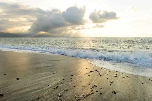 Ocean solen strålar — Stockfoto