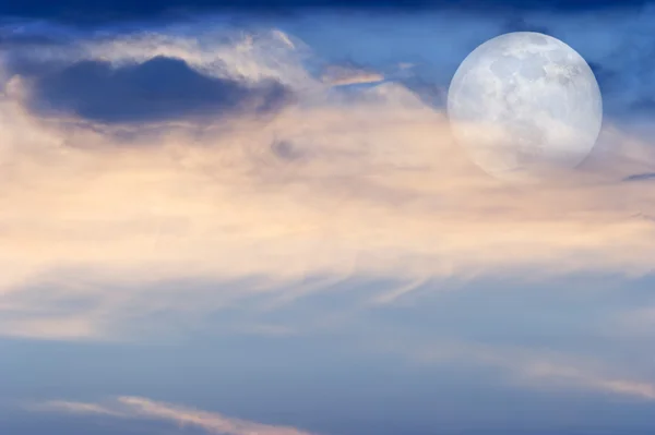 Luna Nubes Cielos — Foto de Stock